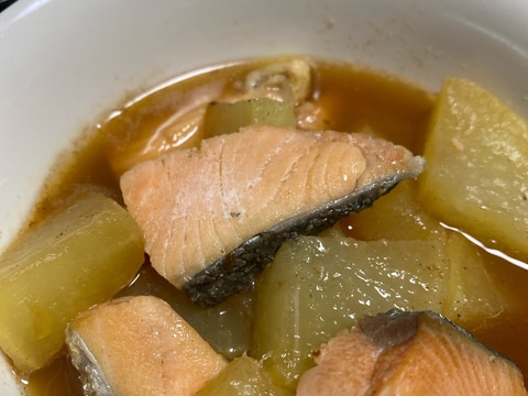 鮭と大根の煮物